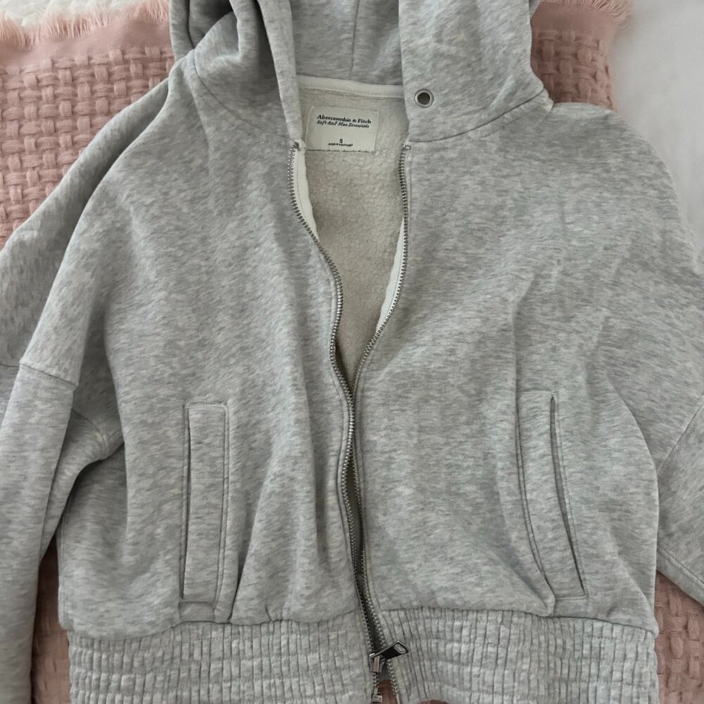 Abercrombie Essential Mini Sunday Hooded Full-Zip